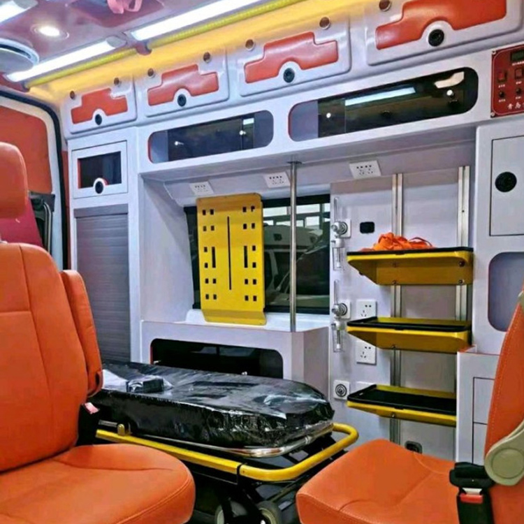 中方长途救护车护送病人租赁价格
